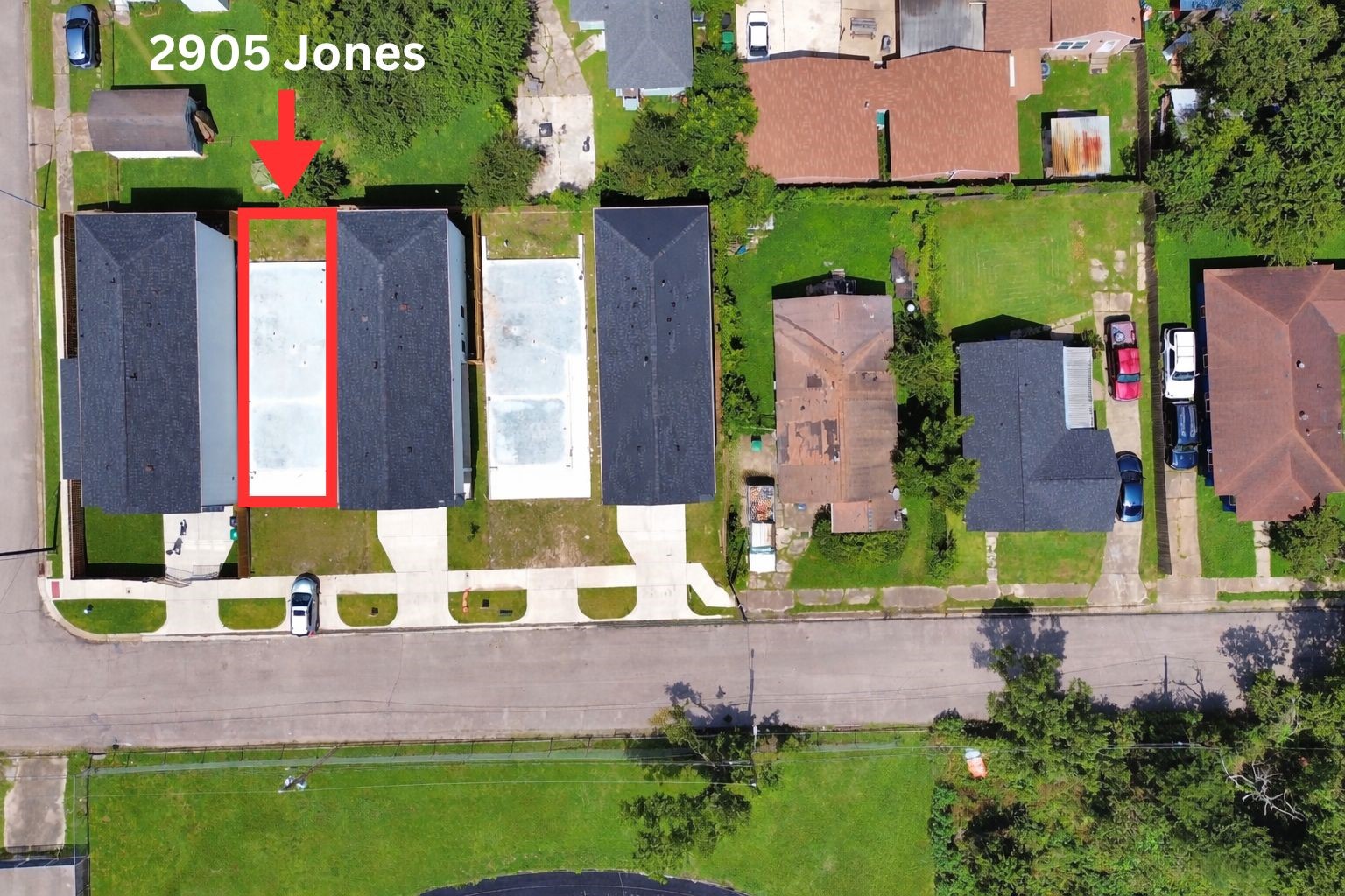 2905 Jones Street Houston, TX 77026 - Photo 5 of 23 Actual drone photo of the lot.