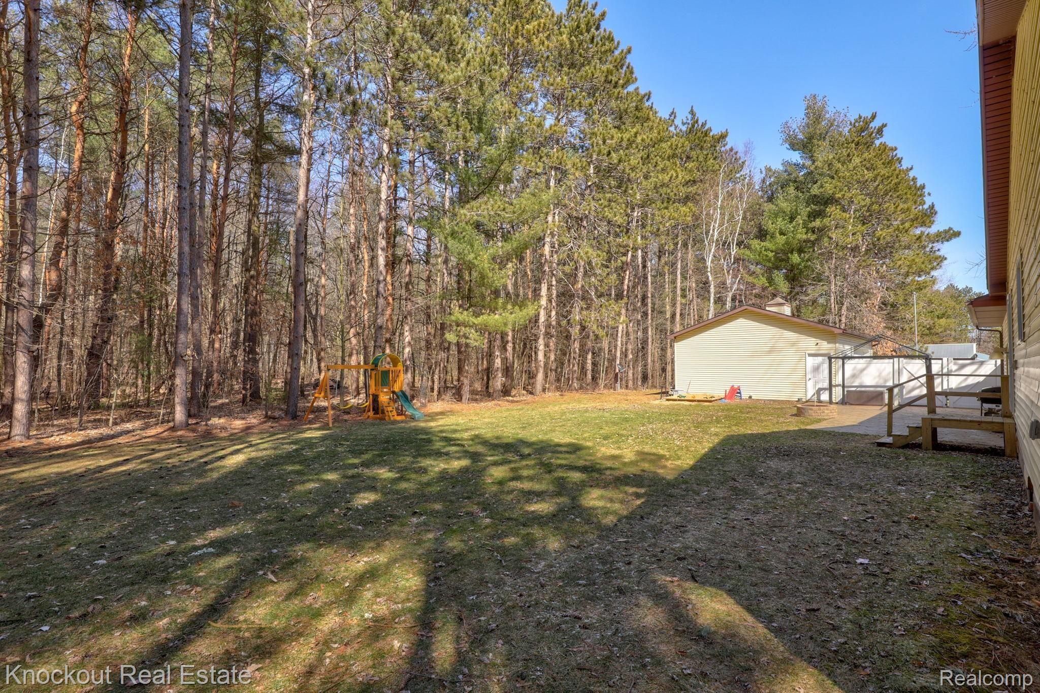5930 Murphy Lake Road Millington, MI 48746 - Photo 38 of 49 41-web-or-mls-5930 Murphy Lake Millington - 41.jpg