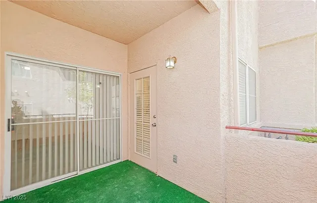 $1,560 | 5225 West Reno Avenue, Unit 122, Las Vegas, NV 89118