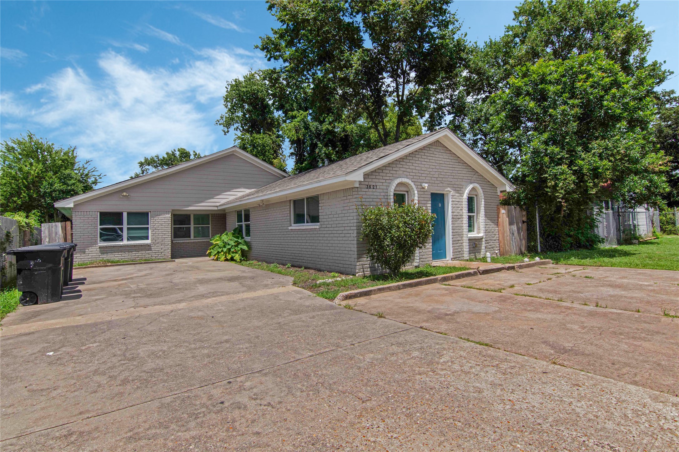 3621 Mainer Street, Unit C Houston, TX 77021 - Photo 2 of 14