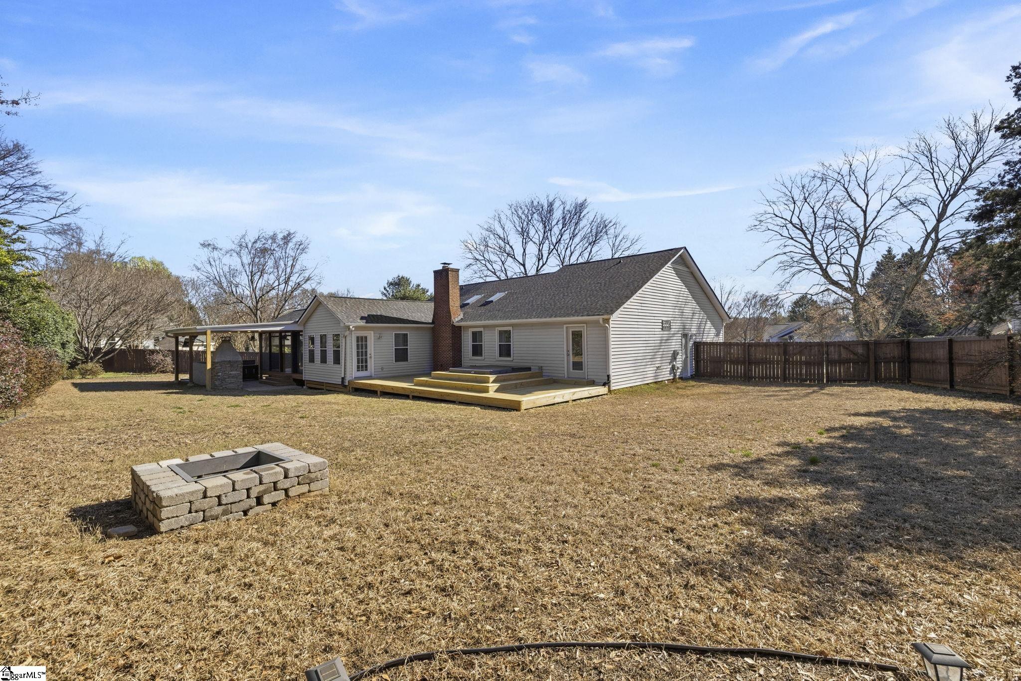 112 St Andrews Way Greenville, SC 29607 - Photo 34 of 41