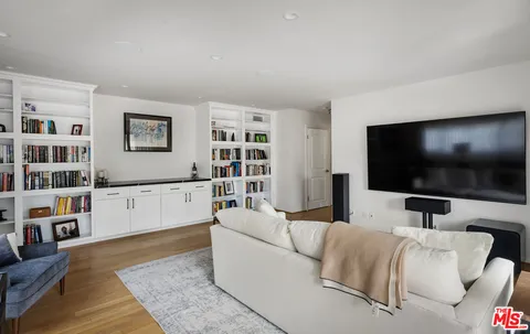 $1,900,000 | 2426 Cazaux Place, Los Angeles, CA 90068