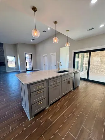 $2,500 | 2713 Stone Briar Drive, Mount Pleasant, TX 75455