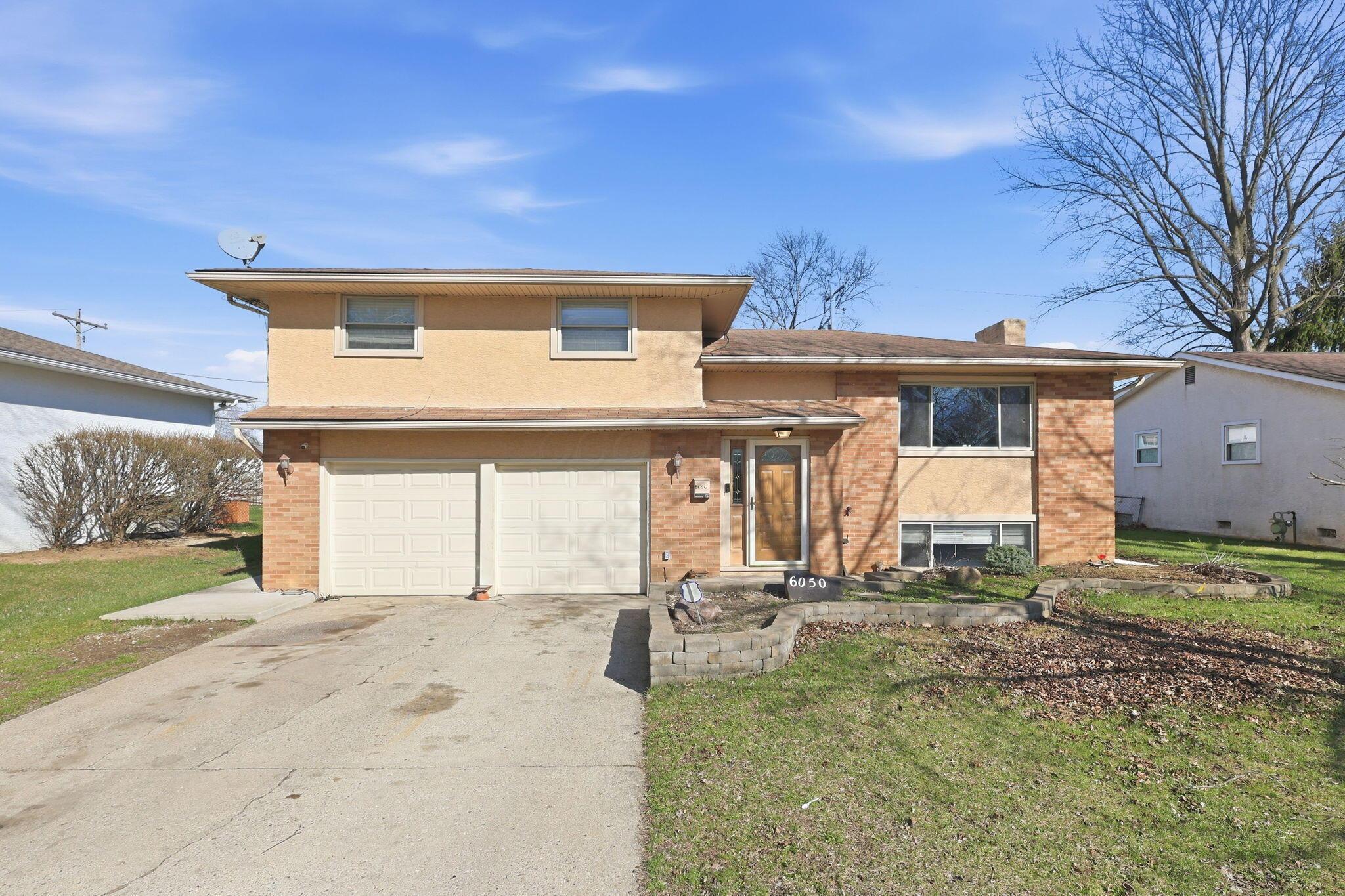 6050 Karl Road Columbus, OH 43229 - Photo 2 of 52 2-web-or-mls-G02A1657