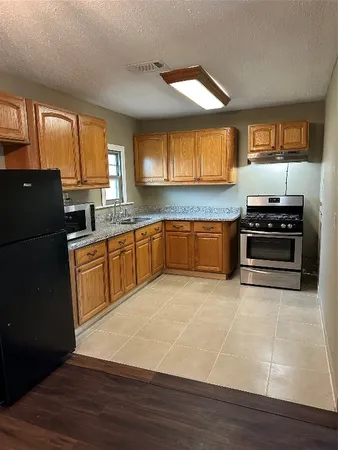 $1,450 | 205 Burke Road, Pasadena, TX 77506