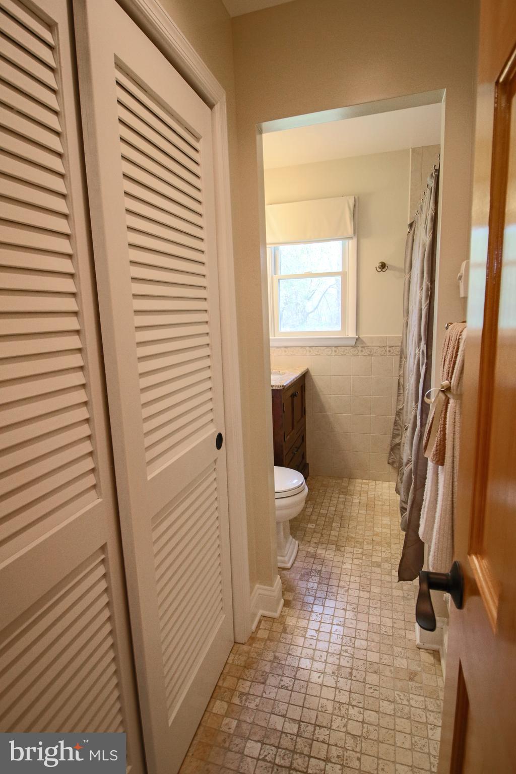 72 Old Solomons Island Road Lothian, MD 20711 - Photo 15 of 38 Bath view