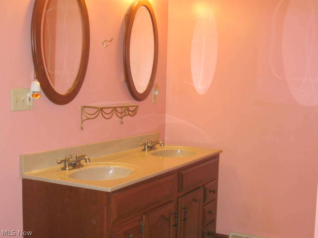 1731 Edgefield Road Lyndhurst, OH 44124 - Photo 14 of 14 Master Bath double sinks, walk in shower and plumed for bath tub