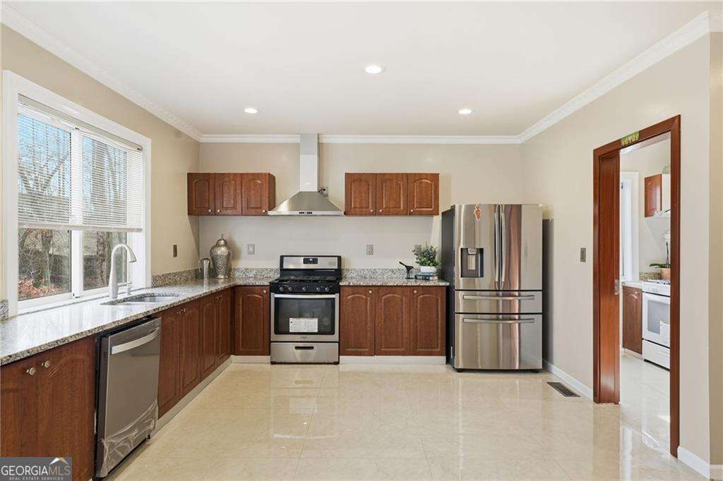 6831 Augusta Manor Suwanee, GA 30024 - Photo 13 of 61