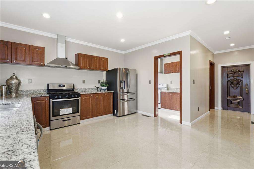 6831 Augusta Manor Suwanee, GA 30024 - Photo 17 of 61