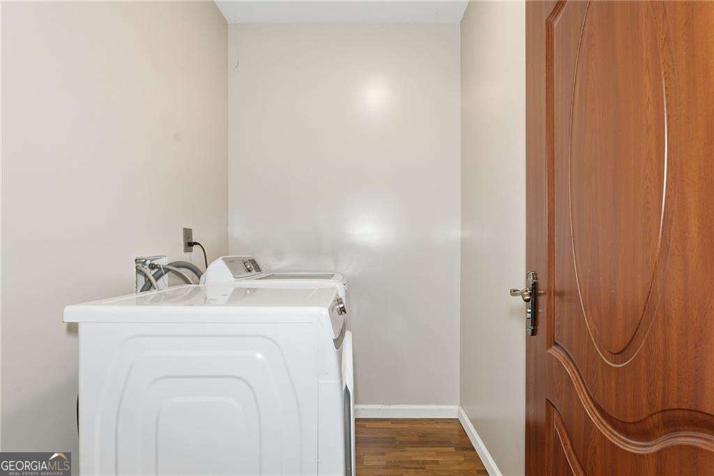 6831 Augusta Manor Suwanee, GA 30024 - Photo 20 of 61