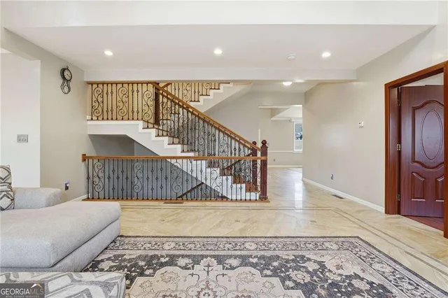 $775,000 | 6831 Augusta Manor, Suwanee, GA 30024