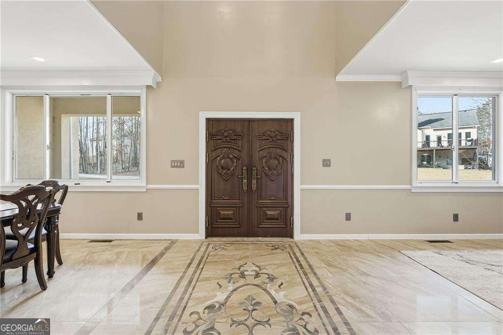 6831 Augusta Manor Suwanee, GA 30024 - Photo 5 of 61