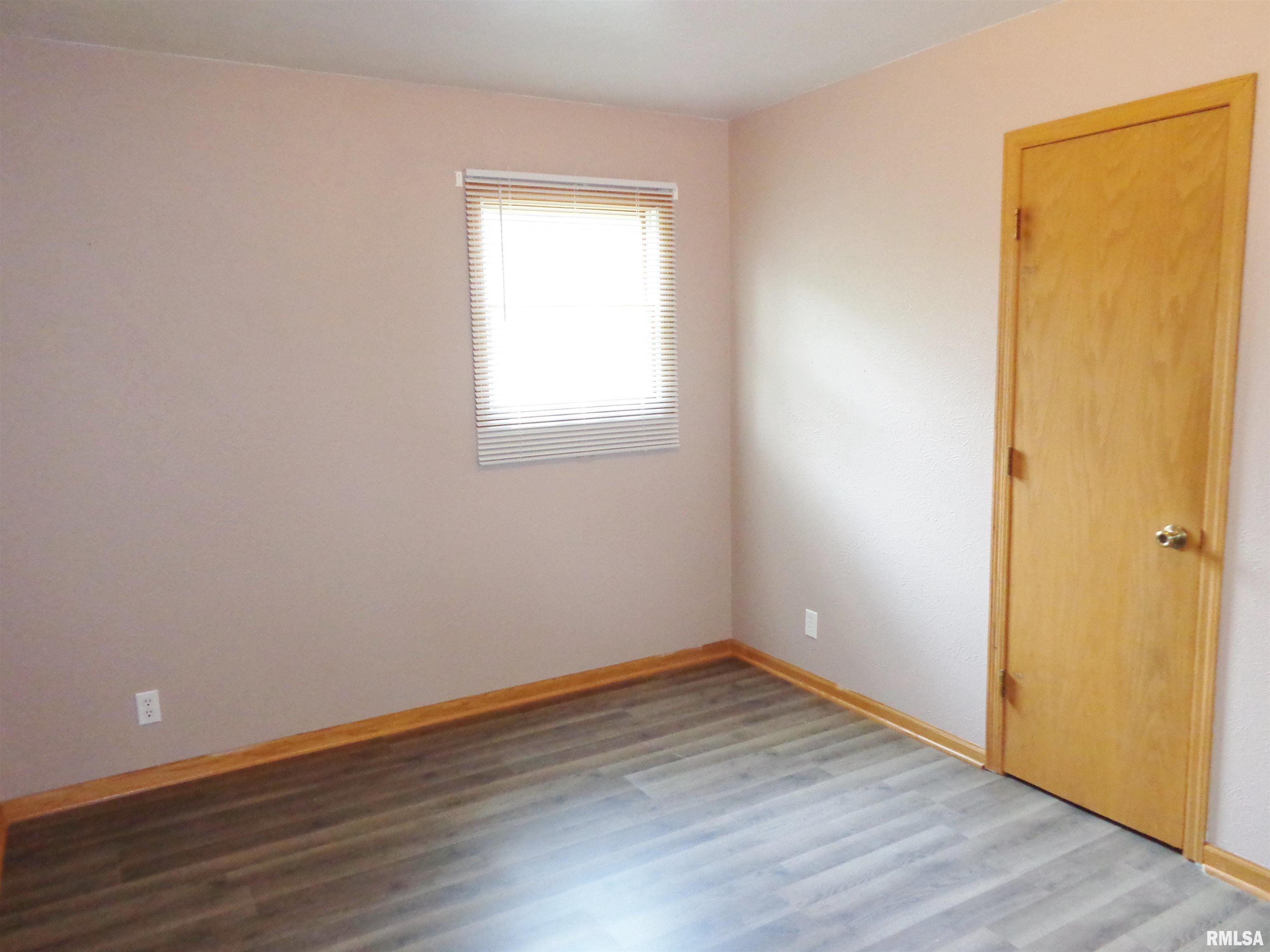 6216 North Randwick Road Peoria, IL 61615 - Photo 23 of 33 Gallery Image 23