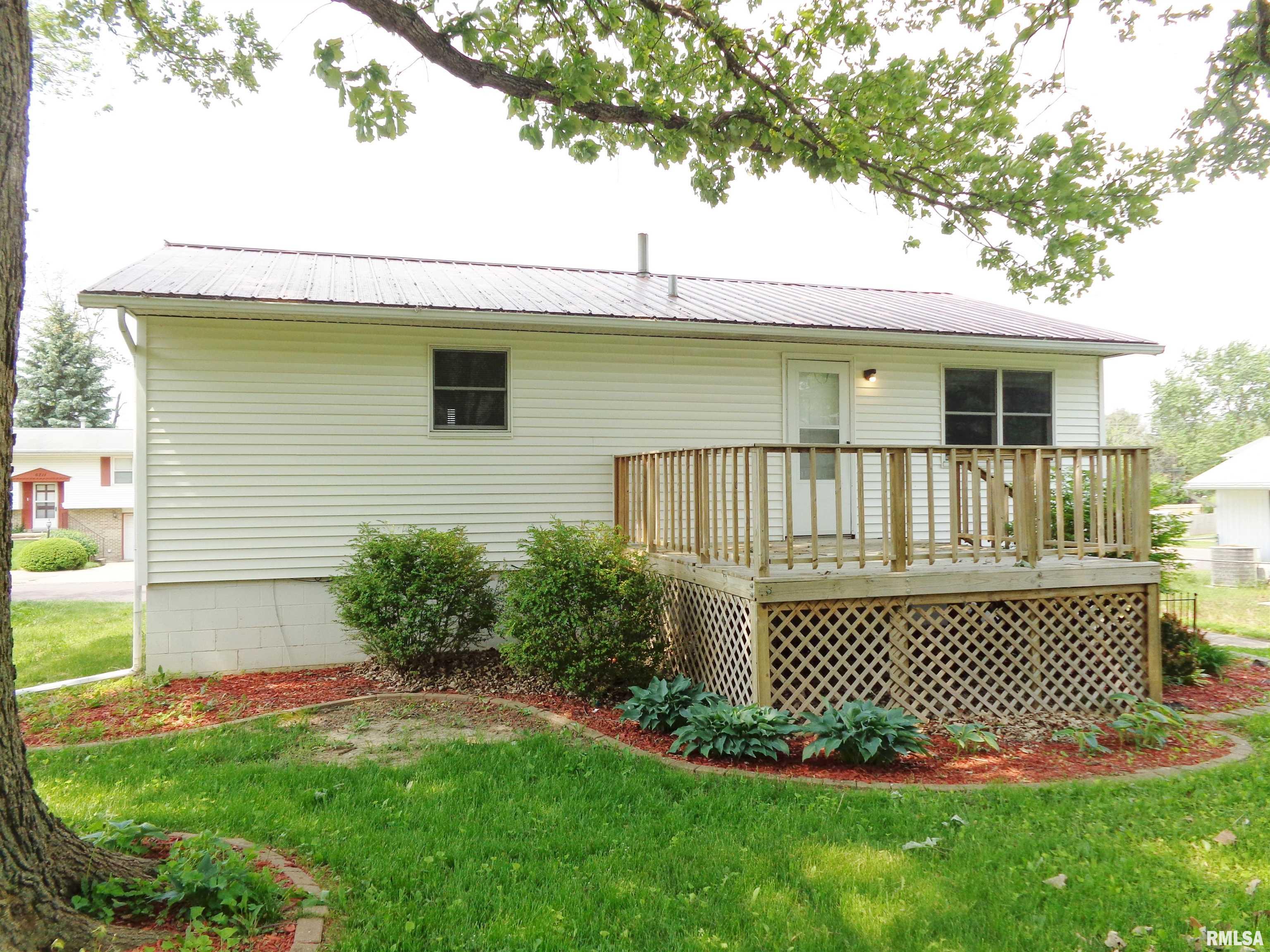 6216 North Randwick Road Peoria, IL 61615 - Photo 6 of 33 Gallery Image 6