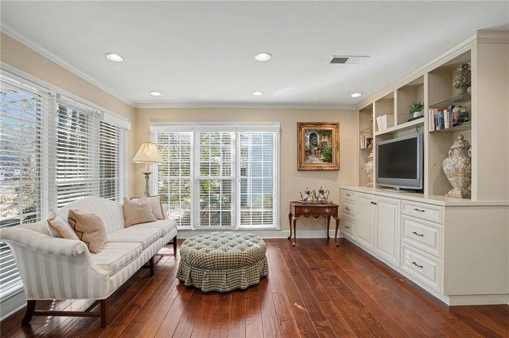 4438 Dobbs Crossing Marietta, GA 30068 - Photo 10 of 27