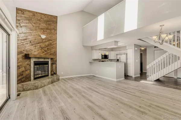 $2,595 | 10530 West Jewell Avenue, Unit 302, Lakewood, CO 80232