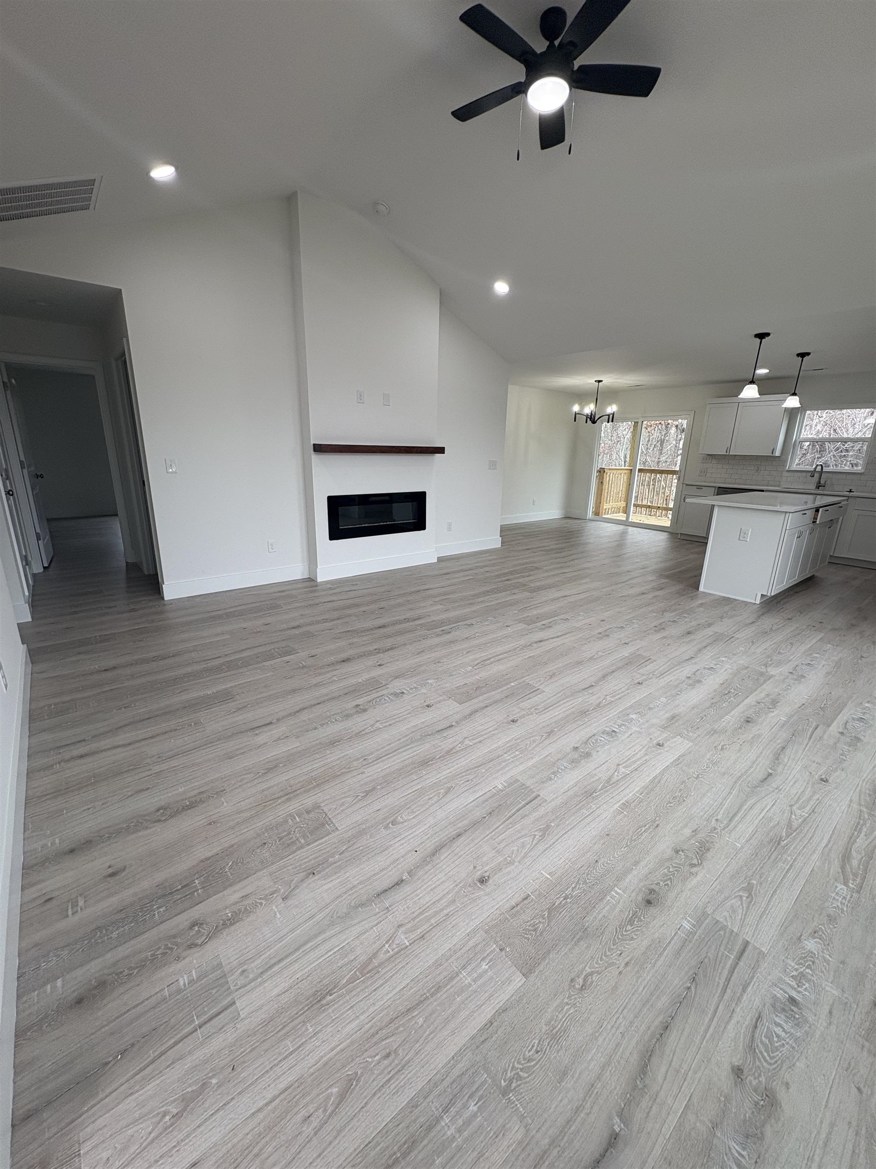 359 Brick House Road Gaffney, SC 29340 - Photo 9 of 16