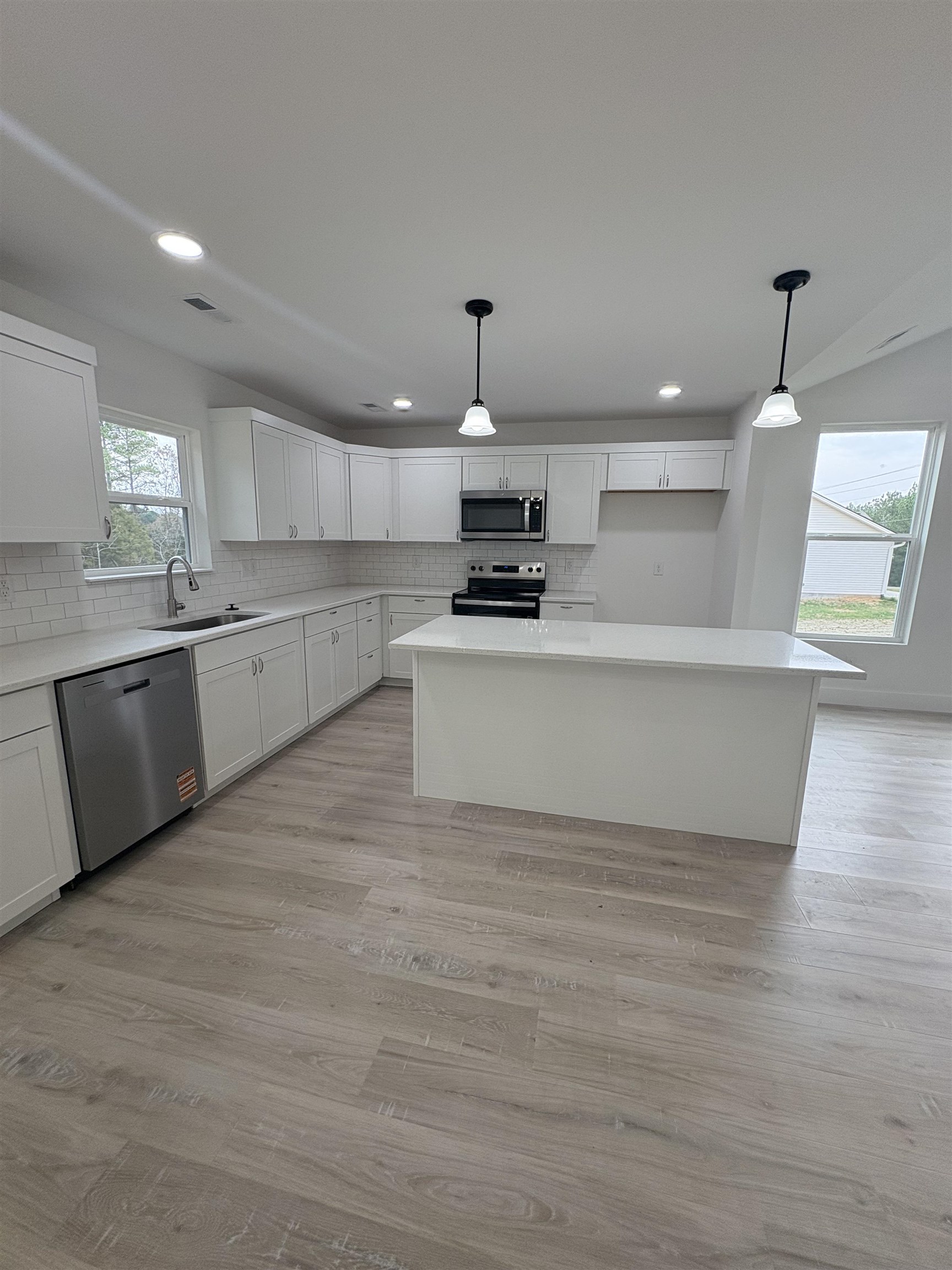 359 Brick House Road Gaffney, SC 29340 - Photo 10 of 16