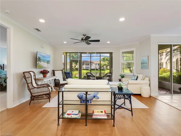 $599,000 | 882 Carrick Bend Circle, Unit 102, Naples, FL 34110