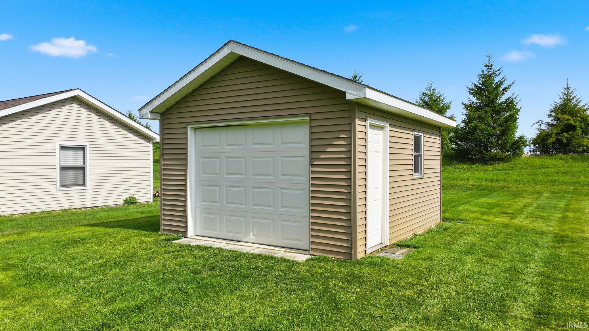 10501 Stellhorn Road Fort Wayne, IN 46815 - Photo 43 of 49