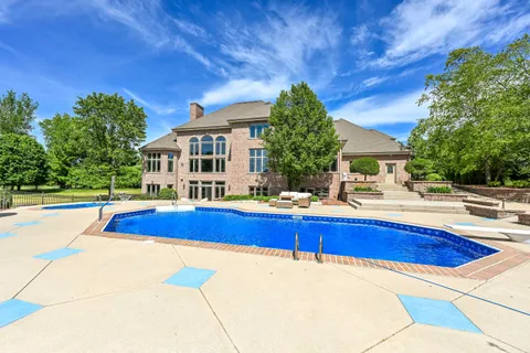 $2,775,000 | 3277 North Canterbury Lane, Summit, WI 53066