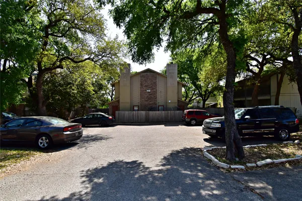 $1,695 | 4411 Whispering Valley Drive, Unit C, Austin, TX 78727