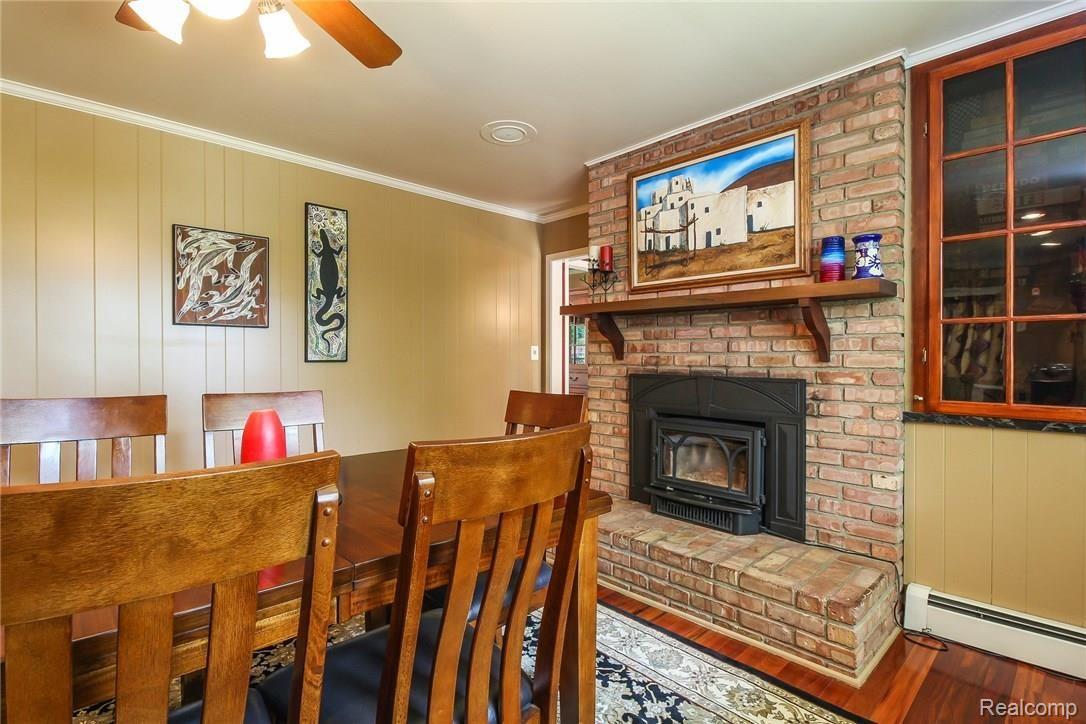 23030 Chubb Road South Lyon, MI 48178 - Photo 10 of 46 013-Dining_Room-4634500-medium.jpg