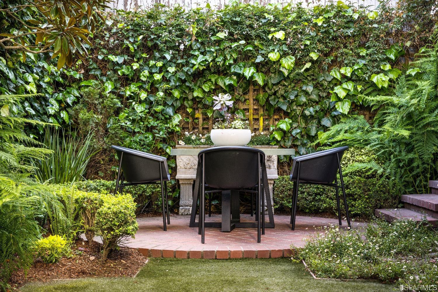3007 Jackson Street San Francisco, CA 94115 - Photo 26 of 30 a view of a chairs and table in a yard