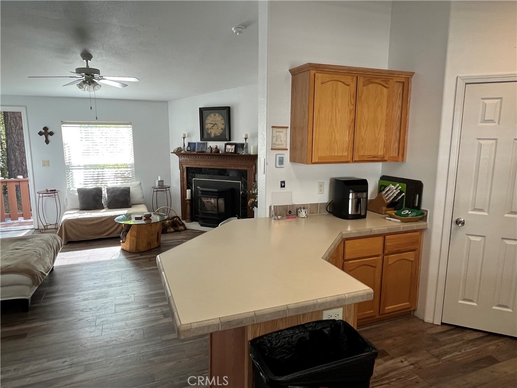 39950 7 Oaks Road, Unit 41 Angelus Oaks, CA 92305 - Photo 8 of 21 KITCHEN/LIVING ROOM