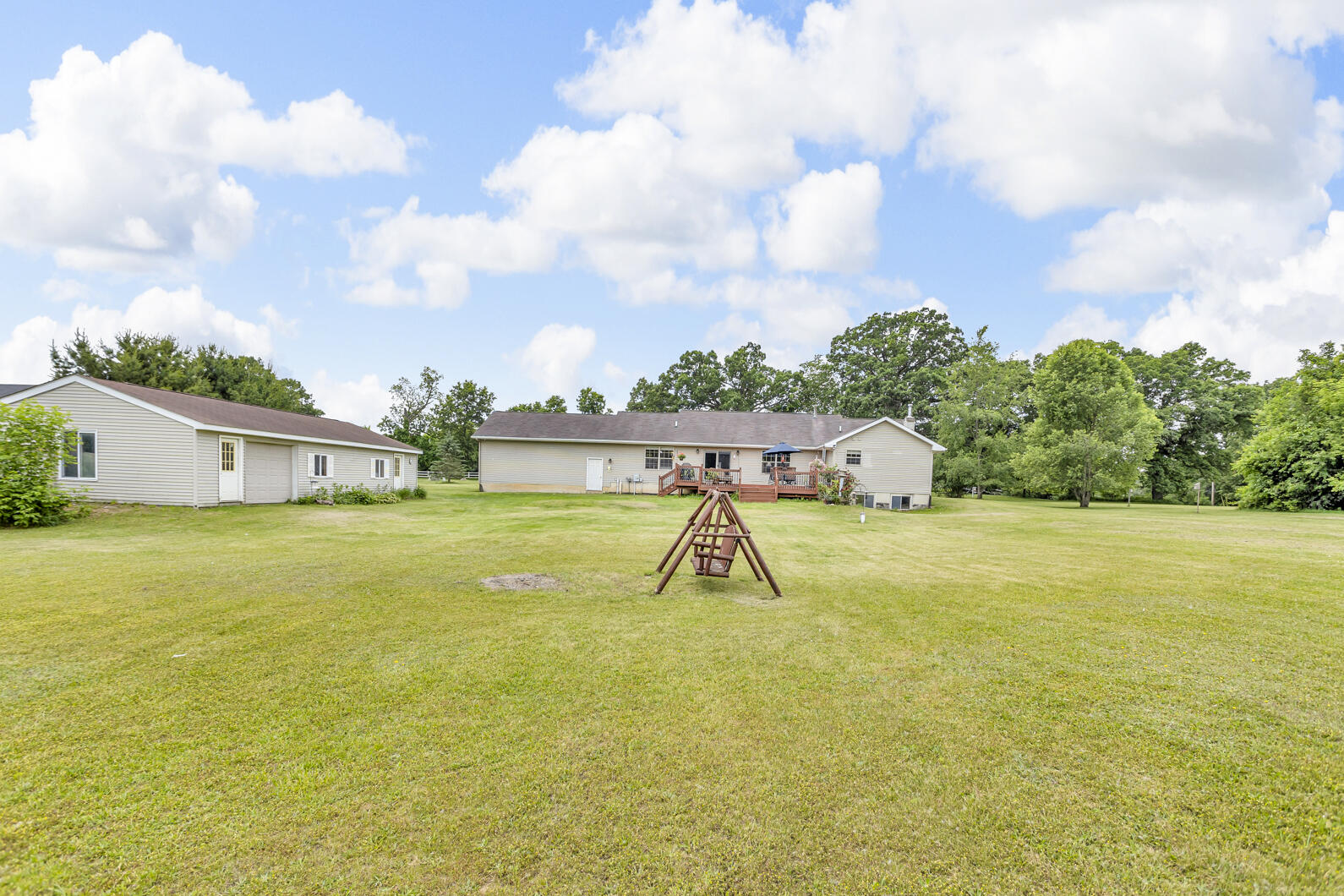 6824 Napoleon Road Jackson, MI 49201 - Photo 51 of 68 0N0A1483