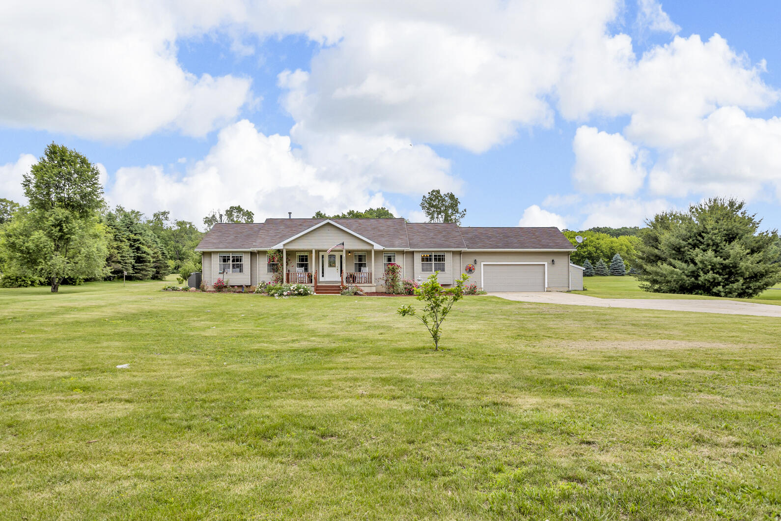 6824 Napoleon Road Jackson, MI 49201 - Photo 56 of 68 0N0A1475