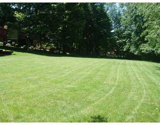 2797 Clearview Road Allison Park, PA 15101 - Photo 8 of 8 Yard/Garden.