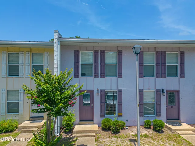 $169,000 | 3230 Cumberland Road, Unit 84, Ocean Springs, MS 39564