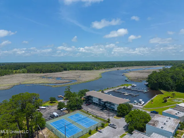 $169,000 | 3230 Cumberland Road, Unit 84, Ocean Springs, MS 39564