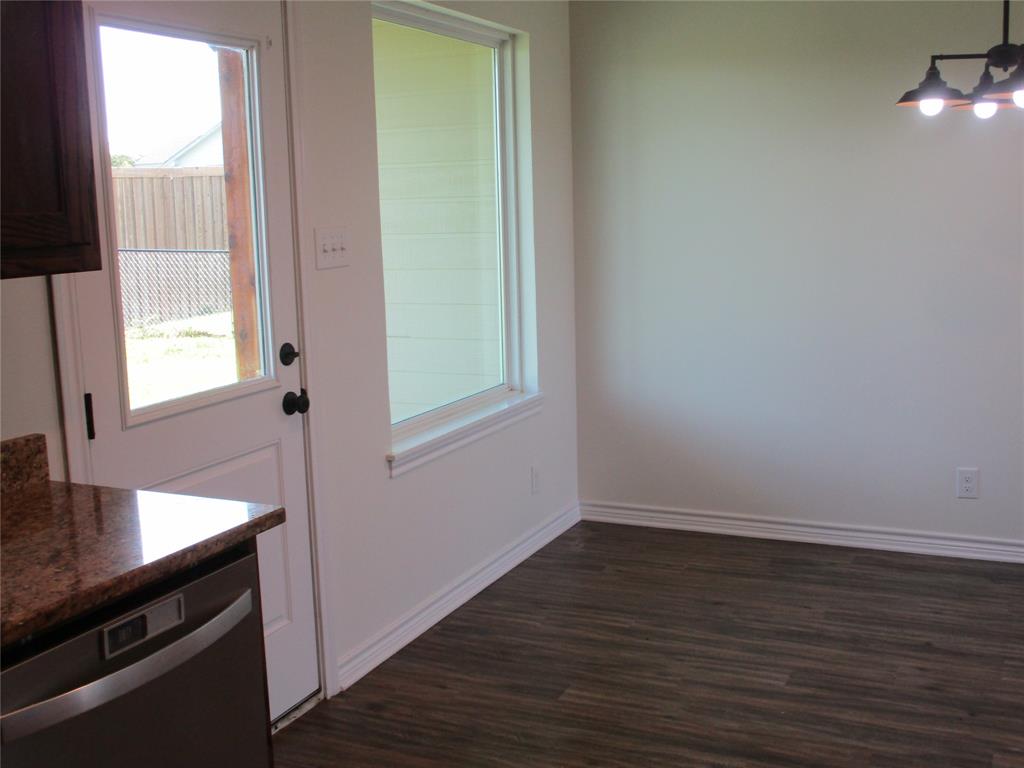 117 Mill Street Emory, TX 75440 - Photo 11 of 29
