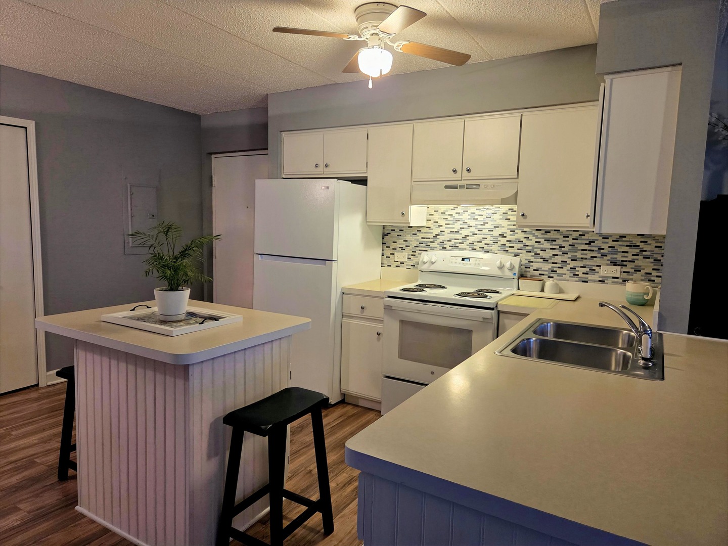 649 Briar Hill Lane, Unit 3 Addison, IL 60101 - Photo 5 of 17