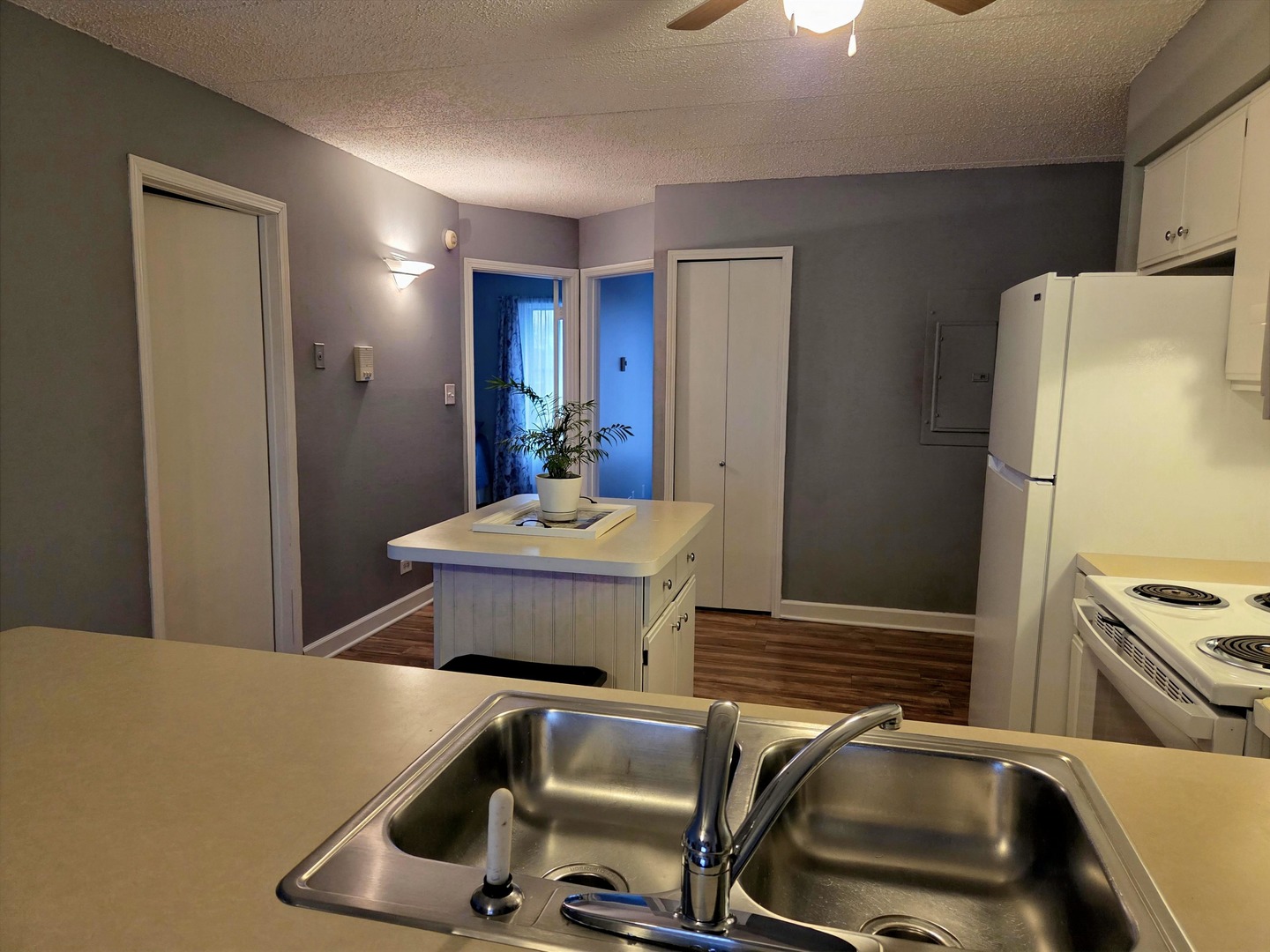 649 Briar Hill Lane, Unit 3 Addison, IL 60101 - Photo 6 of 17