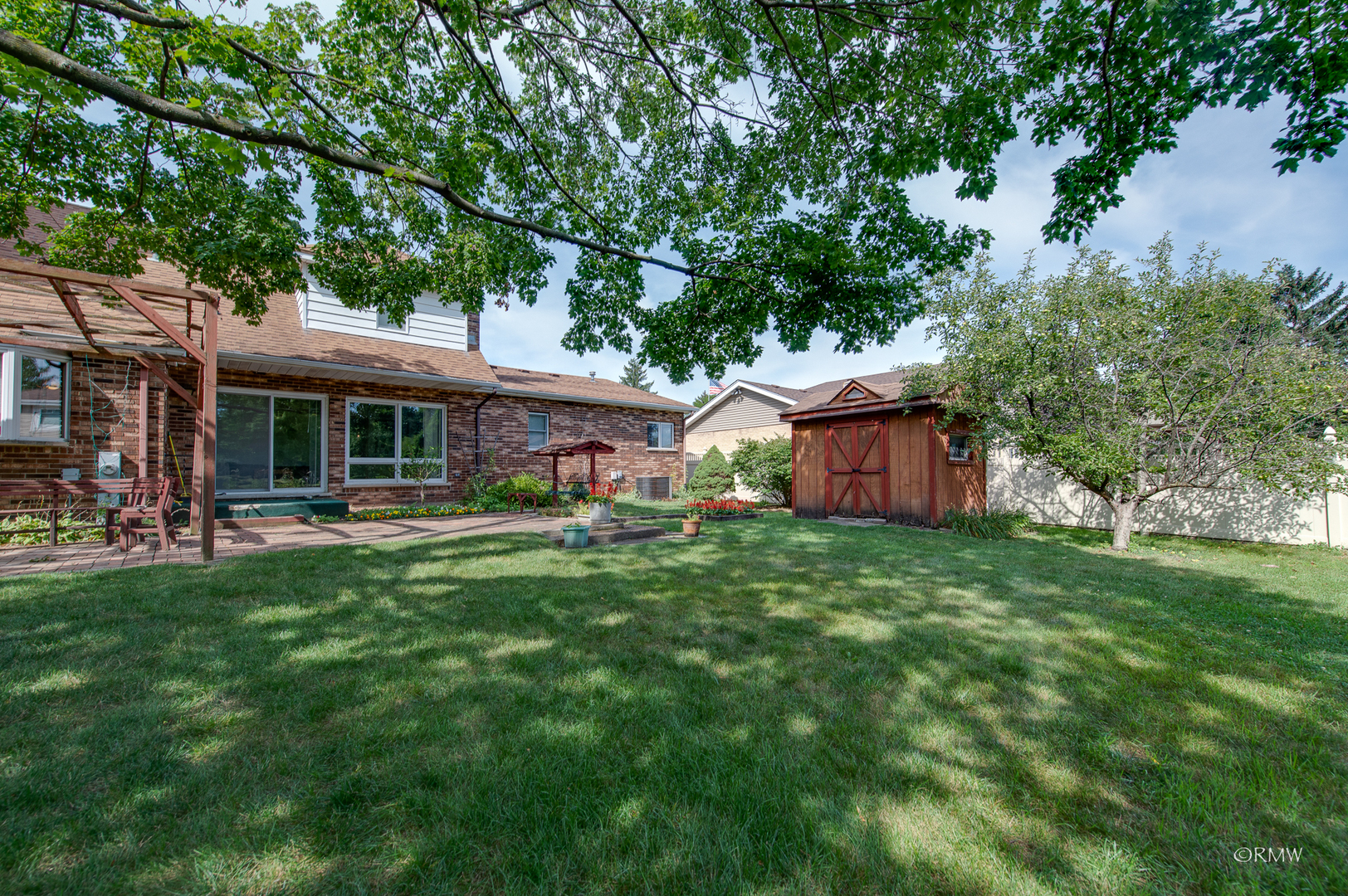 917 Surrey Road Addison, IL 60101 - Photo 29 of 31