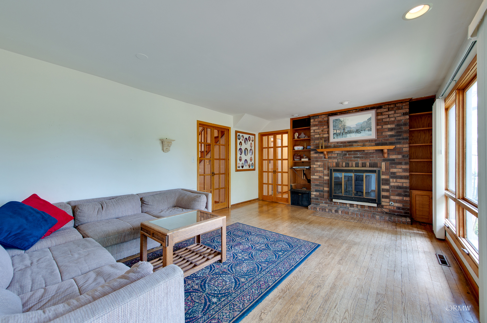 917 Surrey Road Addison, IL 60101 - Photo 7 of 31