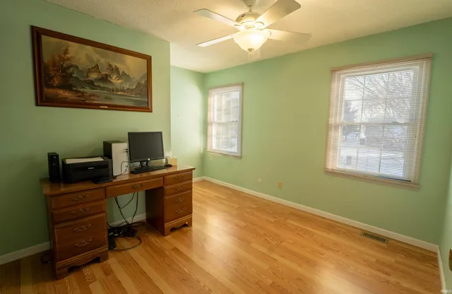 $335,000 | 1009 North Hickory Lane, Kokomo, IN 46901