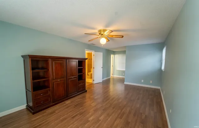 $335,000 | 1009 North Hickory Lane, Kokomo, IN 46901