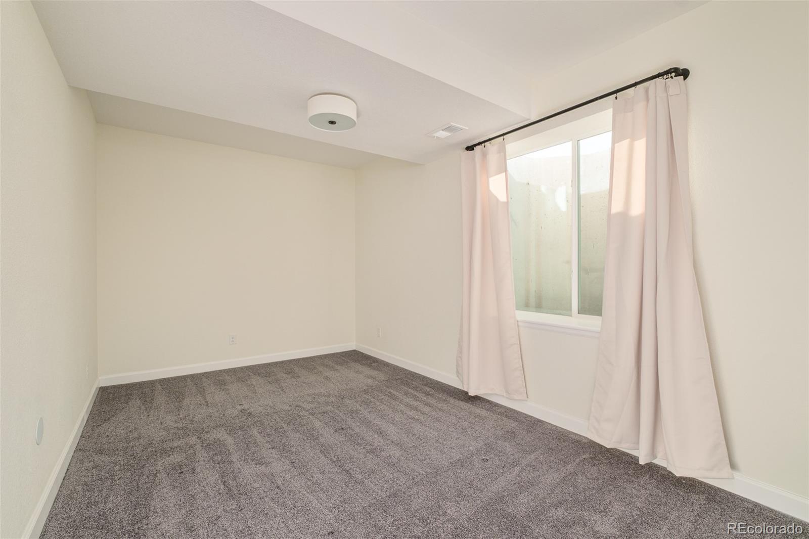 98 Simmental Loop Castle Rock, CO 80104 - Photo 32 of 48