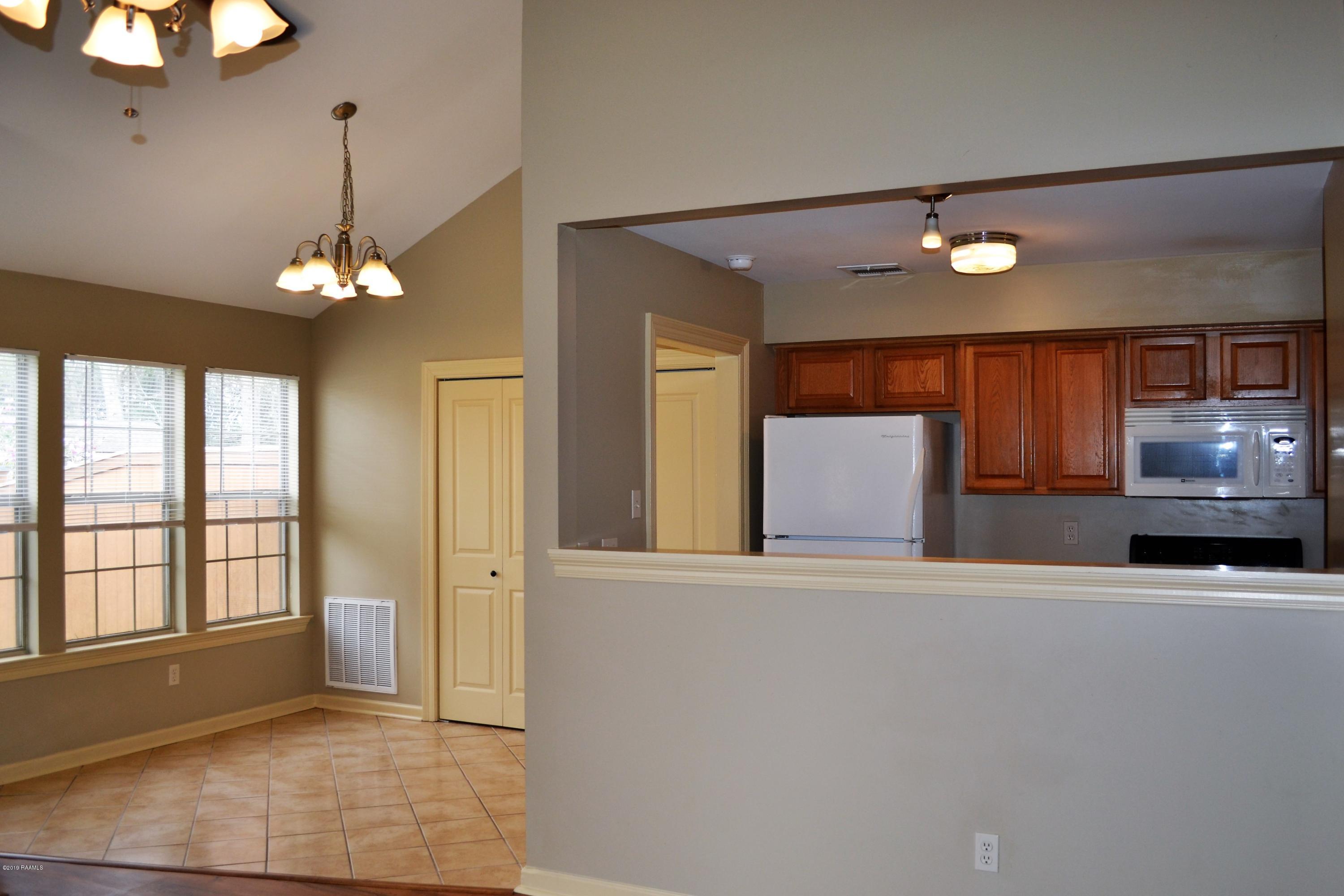 319 Artisan Road, Unit B Lafayette, LA 70508 - Photo 5 of 14