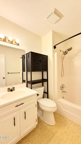 $3,050 | 702 Delmar Road, Cary, NC 27511