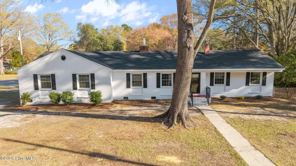 $334,500 | 1401 Greenville Boulevard Southeast, Greenville, NC 27858