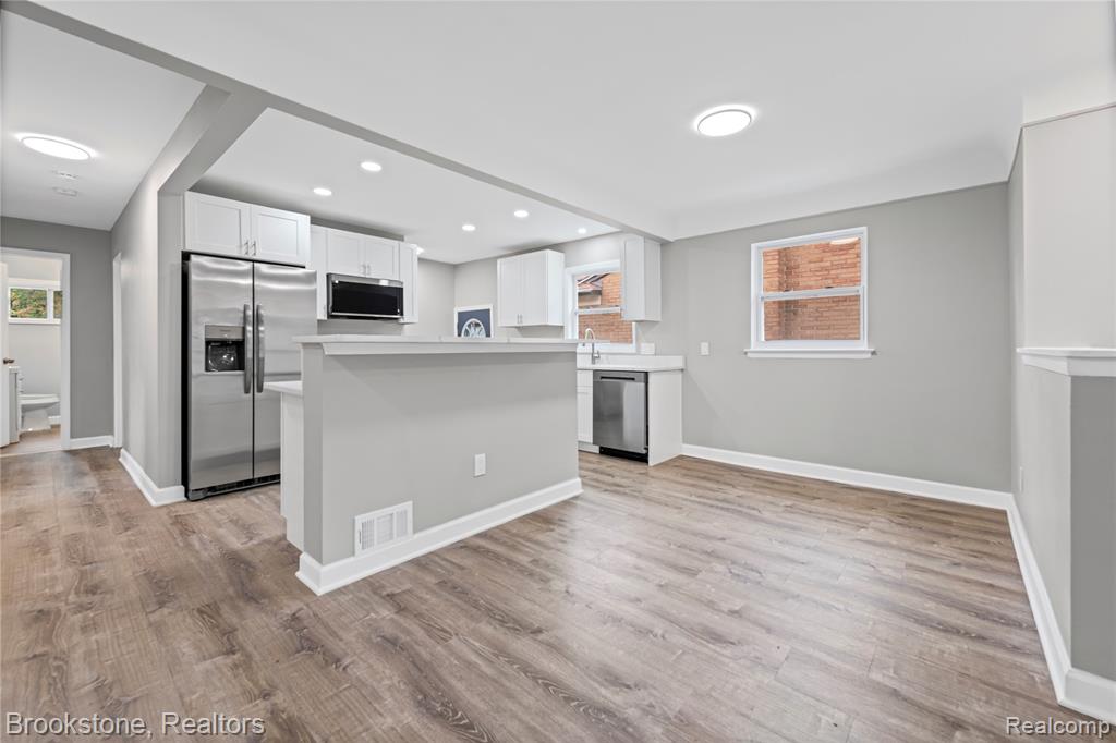 9025 Appleton Redford, MI 48239 - Photo 5 of 20 Gallery Image 5