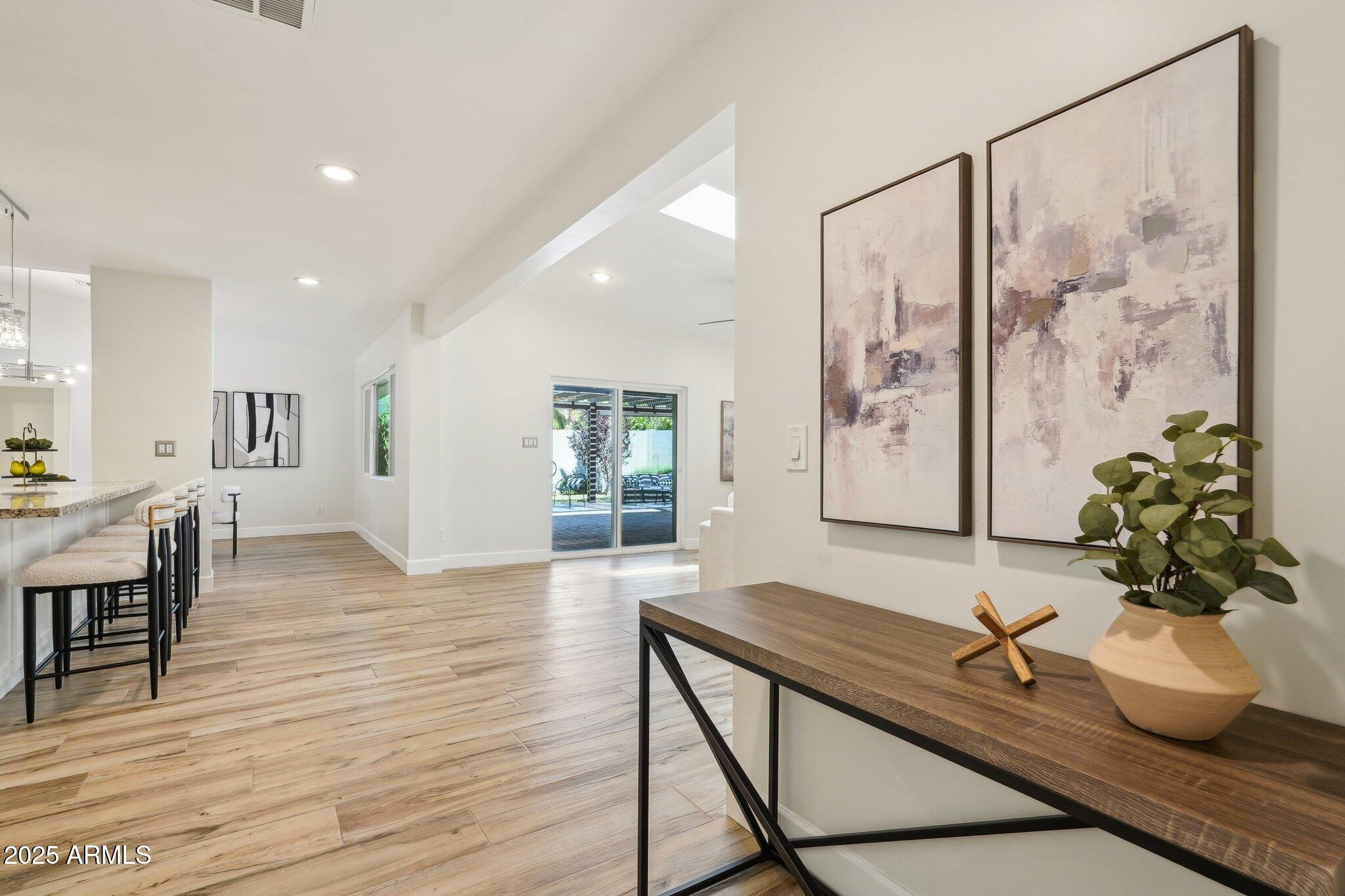 4920 East Osborn Road Phoenix, AZ 85018 - Photo 15 of 53 Entry