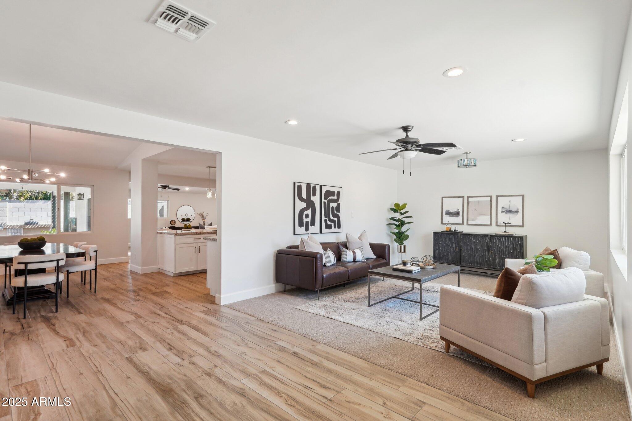 4920 East Osborn Road Phoenix, AZ 85018 - Photo 17 of 53 Living Room