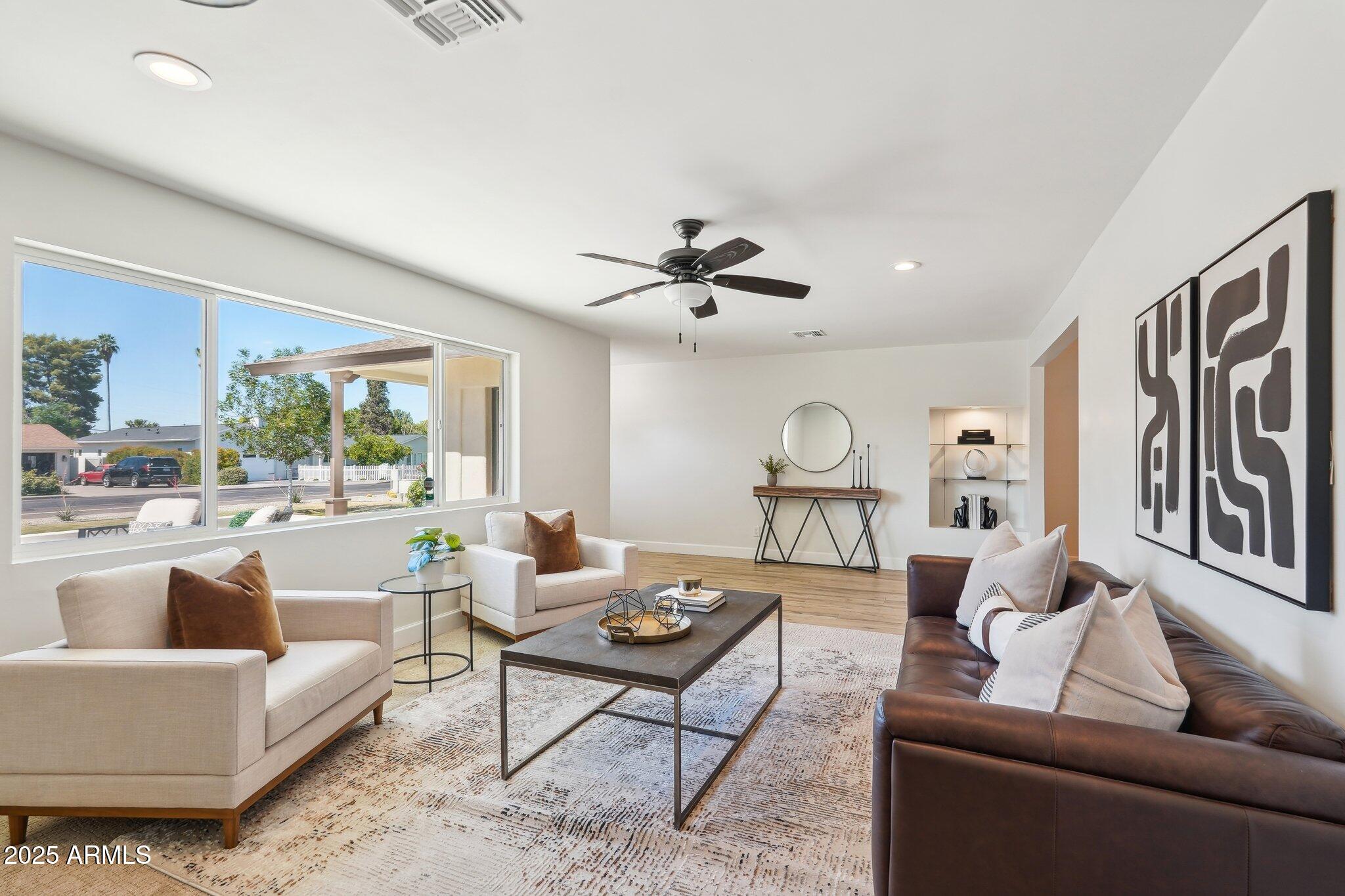 4920 East Osborn Road Phoenix, AZ 85018 - Photo 5 of 53 Living Room