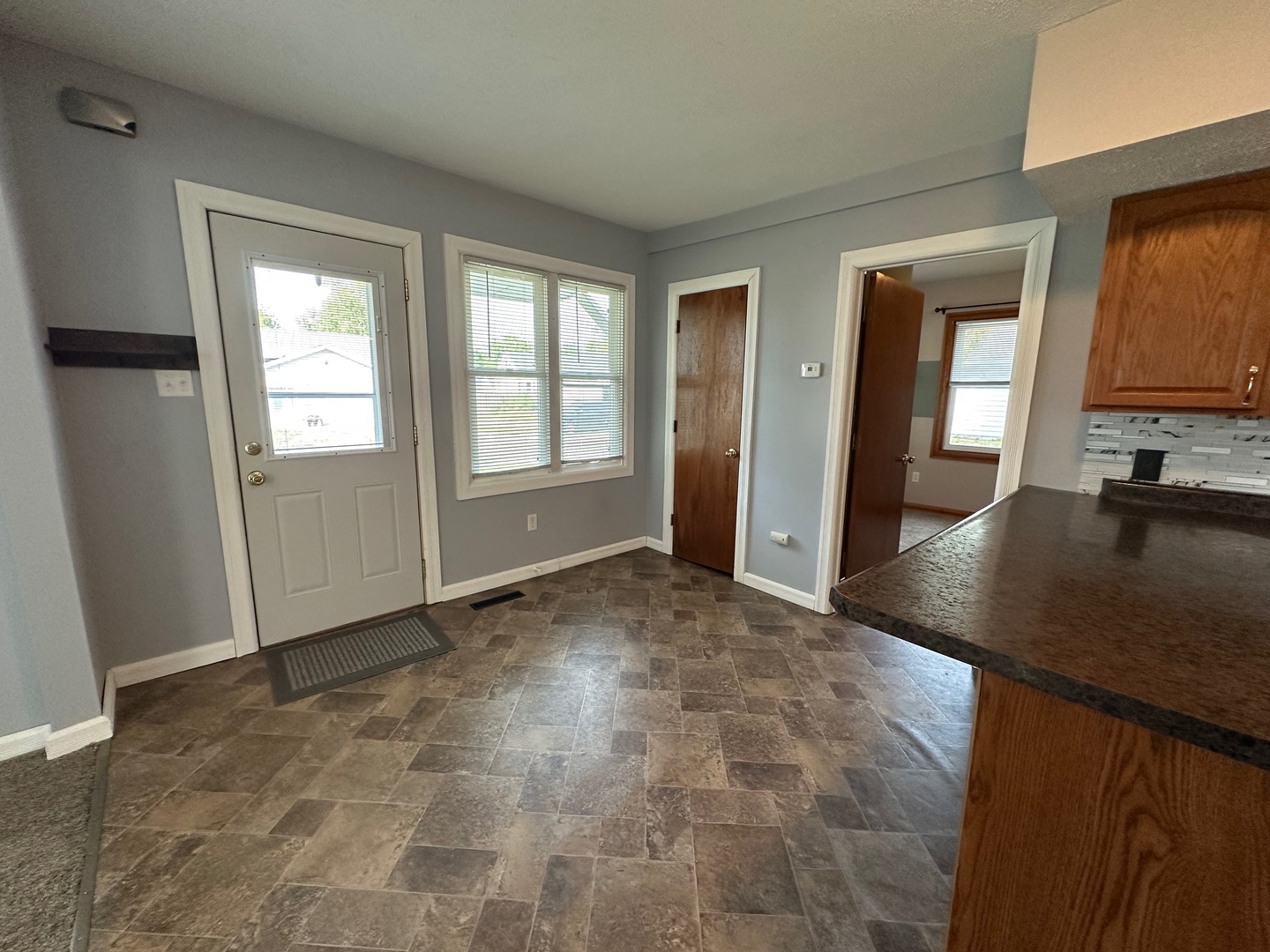 905 West 14th Street Sterling, IL 61081 - Photo 8 of 18